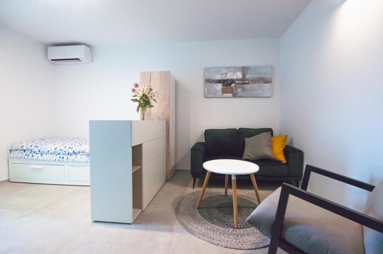 Studio Apartman Irma Cervar Poreč Extérieur photo